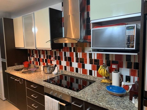Imagen 6 de 14 de Colinas De La Tahona, Se Vende Apartamento. Cod. 21-8622