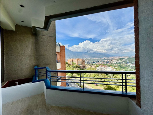 Se Alquila Apto 155m2 3h+s/4b/2p Colinas De Valle Arriba