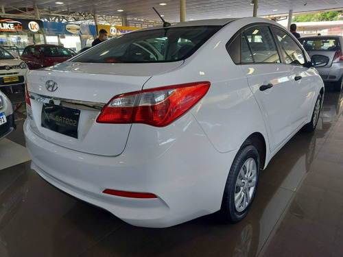 Imagem 6 de 13 de Hyundai Hb20s 1.0 Unique 12v Flex 4p Manual
