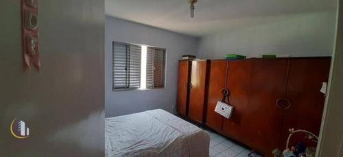 Sobrado Com 3 Dormitórios E Edícula - So0624