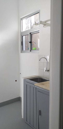 Apartamento En Parque Batlle, Frente Al Clínicas 1 Dorm. Lum