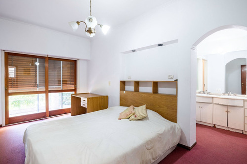 Imagen 19 de 30 de Casa En Venta En Saavedra Jardin Pileta Y Cocheras