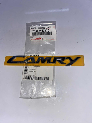 Emblema Camry Camry 07/11 Original