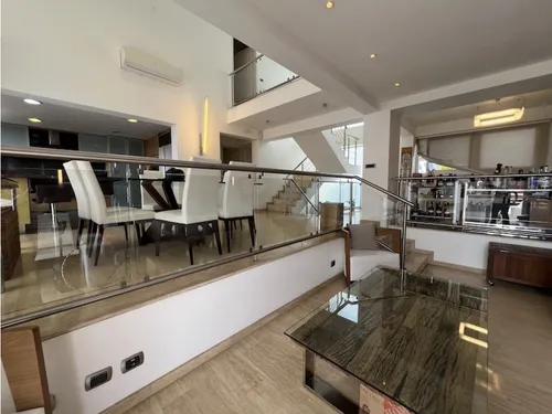 Town House Loma Linda 304m2
