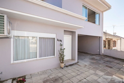 Imagem 2 de 30 de Casa À Venda No Bairro Vila Ipiranga - Porto Alegre/rs - O-26508-43441