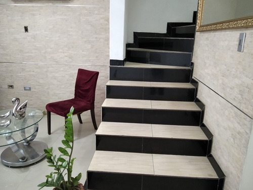 Imagen 5 de 20 de Town House En Venta En Nueva Barcelona. C.r Mar De Oriente