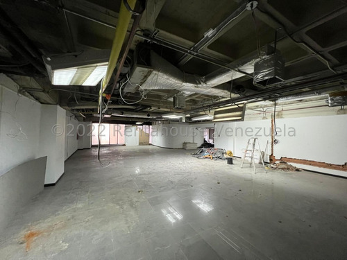 Imagen 5 de 10 de Local Comercial En Alquiler El Bosque 22-23518 María José Diaz +58 424-1747490