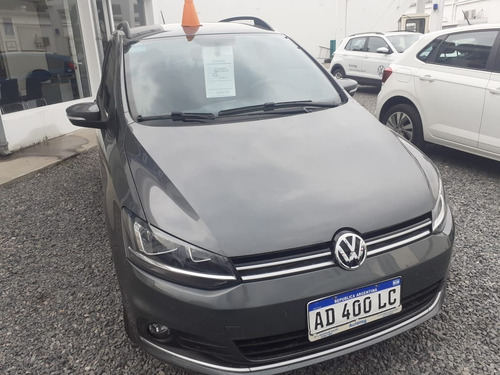 Volkswagen Suran Highline Gris Indy 2019