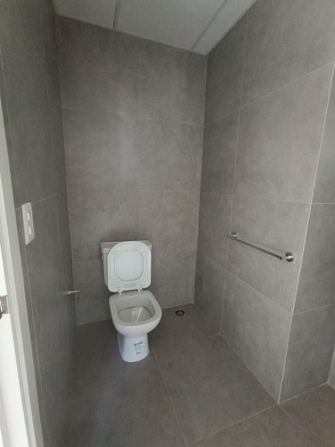 Imagen 26 de 30 de Rivera Próximo Arocena A Estrenar Oficina De 147 M2 !!