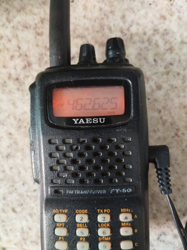 Yaesu Radio Vhf Uhf Ft-60r Kit 2 Radios Usados Dual Band Ht