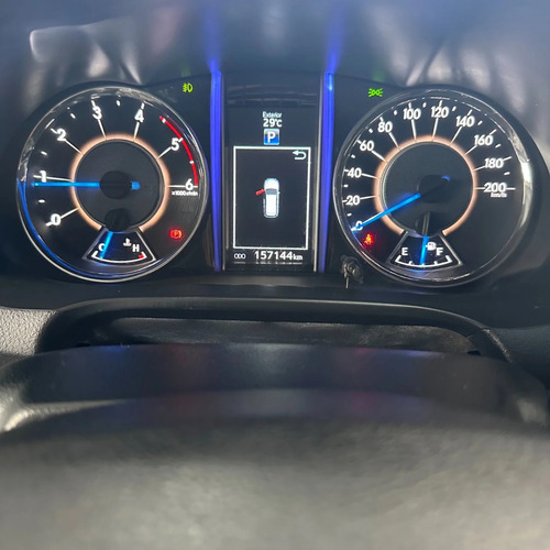 Toyota Hilux SW4 2.8 SRX 4X4 7 LUGARES 16V TURBO INTERCOOLER DIESEL 4P AUTOMÁTICO