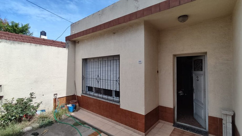 Casa En Venta En Ramos Mejia Sur