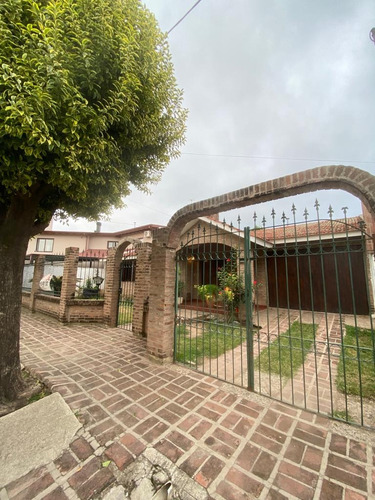 Venta B° Alejandro Centeno Casa 3 Hab Appto Bancor