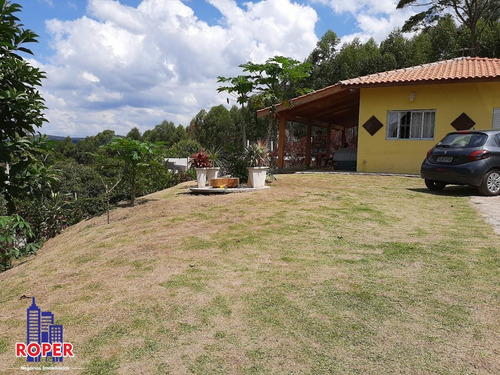 Linda Chácara De 700 M² Com Piscina E Espaço Gourmet Com Escritura, Aceita Financiamento À Venda Em Atibaia, São Paulo - Ch00953 - 68990161