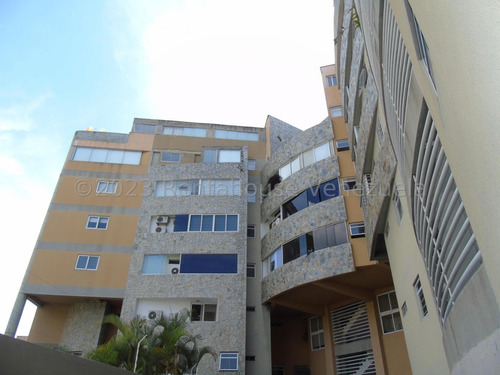 Apartamento En Alquiler En Los Naranjos De Las Mercedes 23-24579 Yf