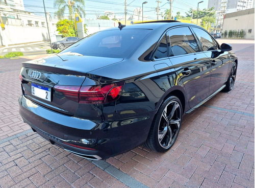 Audi A4 2.0 TFSI MHEV S LINE
