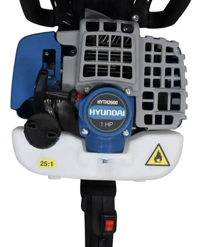 Imagen 3 de 4 de Cortasetos A Gasolina Hyundai 1 Hp Hyth2600 26cc 60cm Nuevo