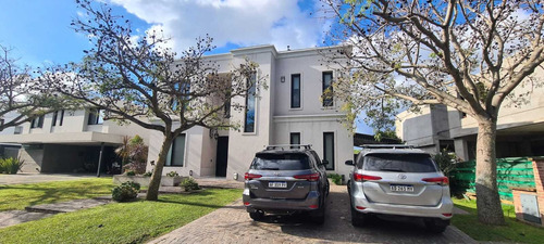 Casa  En Alq. Temporario En Los Lagos, Nordelta, Tigre