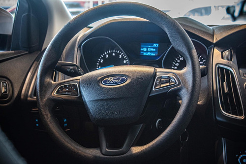 Imagen 11 de 15 de Ford Focus S 1.6n 44.000km 2018 Blanco
