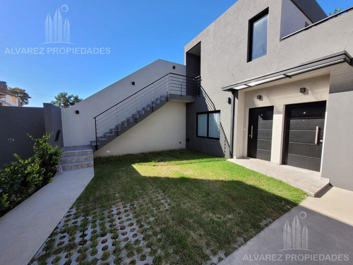 Imagen 4 de 30 de Departamento 3 Ambientes Venta Castelar Cochera