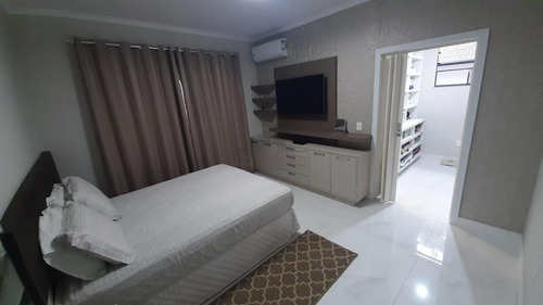 Imagem 19 de 25 de Casa No Bucarein Com 4 Quartos Para Venda, 257 M² - Lg8086