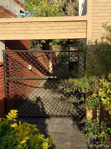 Imagen 2 de 14 de Casa 3 Ambientes Venta Ituaingó Sur Comercial Dependencia