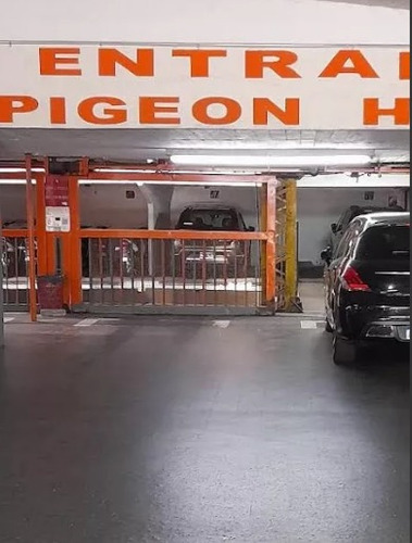 Excelente Cochera En Zona Centro, A Pasos De Av. De Mayo.