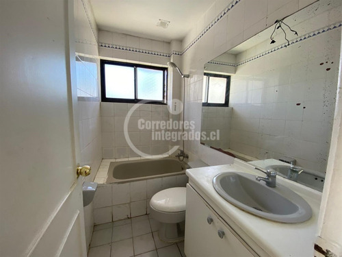 Venta Casa En Viña Del Mar, Sector Oriente,solida Y Luminosa