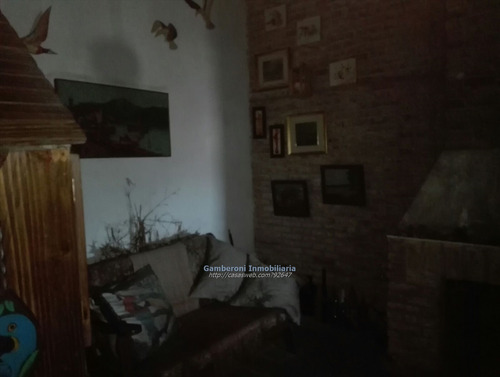 Venta De Casa En Colón Sobre Avda. Garzón.
