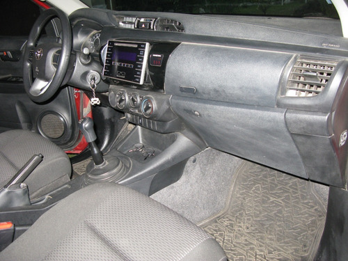 Toyota Hilux 2.4 - 4x2