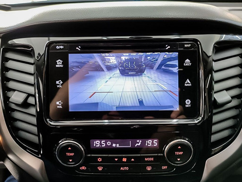 Imagem 11 de 17 de Mitsubishi L200 Triton 2.4 16v Turbo Sport Hpe Cd 4x4