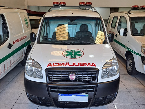 Doblo  Ambulância  1.8 Flex 2014 Com Direçao Hidraulica