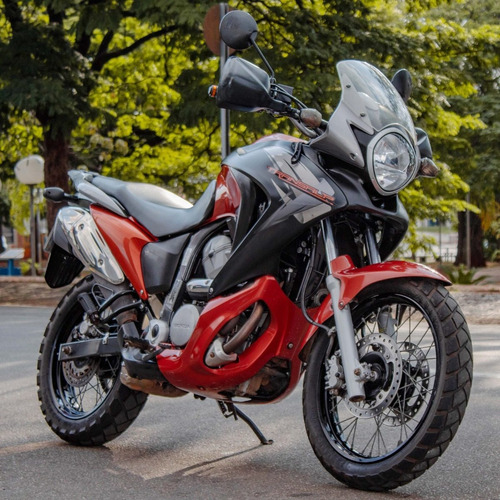 Imagem 1 de 10 de Moto Honda Transalp 700 Laranja E Preta Ano 2013