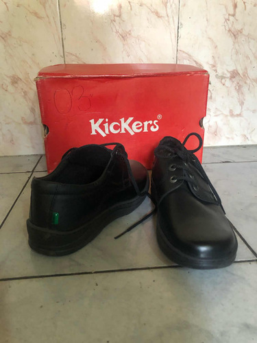 Zapatos Kickers Negros