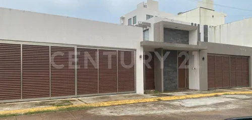 Casa Duplex En Venta, Paraiso Coatzacoalcos, Coatzacoalcos, Veracruz.