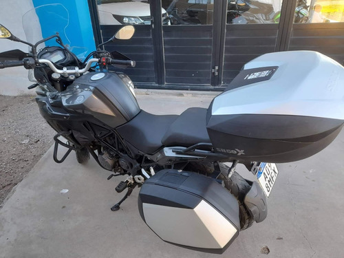 Imagen 8 de 12 de Benelli Tkr 502