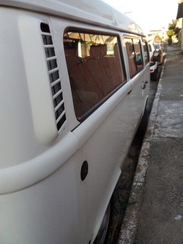 Imagem 3 de 10 de Volkswagen Kombi 2011 1.4 Standard Total Flex 3p