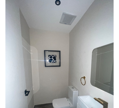 Se Alquila Apartamento En Exclusiva Torre En Naco 1 Habitaciones, 1 Baños, 1/2 Baño Sala Comedor Cocina, Balcón Área De Lavandería, 1 Estacionamiento Torre Cuenta Con Ascensor, Área Social Pisci
