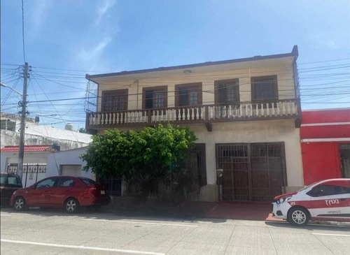 Casa En Venta En Veracruz Con Hab En P.b. Col Centro