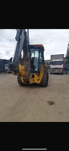 John Deere 310l,4x4 Cabinada Con Línea Húmeda