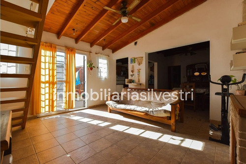 Imagen 13 de 26 de 516 E/ 9 Y 10 Ringuelet - Casa En Venta