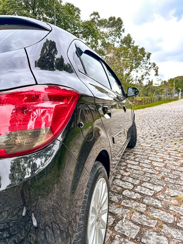Chevrolet Onix 1.0 Lt 5p