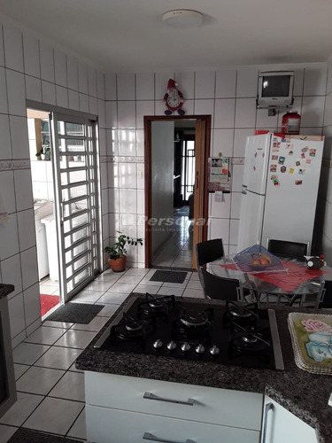 Imagem 8 de 15 de Casa Em Via Publica Em Parque Jaragua - Taubaté - 474