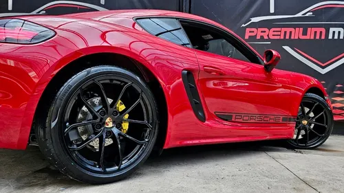 Porsche 718 Cayman 2024