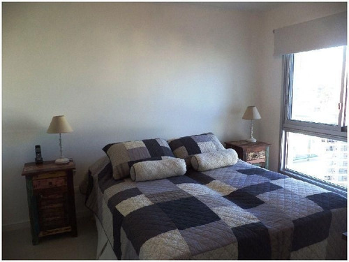 Apartamento En Alquiler Por Temporada De 3 Dormitorios En Playa Brava