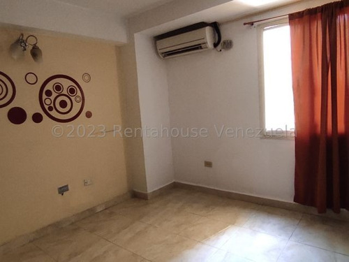 Imagen 24 de 30 de Apartamento En Urbanización Los Roques Piso Bajo, Poco Negociable!! Totalmente Amoblado Wm Mls #23-17376