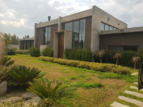 Casa Venta Lote 10.000m2  Cañuelas Pileta 