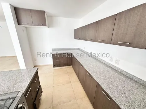 Zibata, Qro. Se Vende Casa Con 3 Recamaras 175 M2 De Construccion Qh 253112