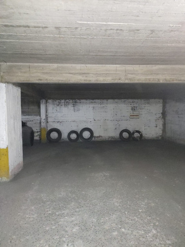 Imagen 2 de 7 de Cochera En Venta La Plata Cercana A Plaza Moreno
