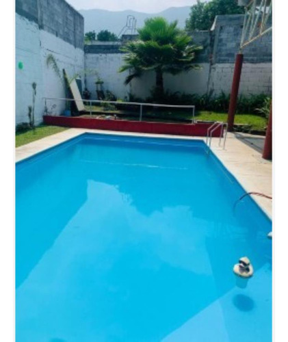Quinta En Venta En Jardines De La Silla (jardines)
